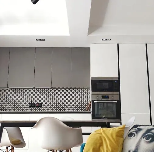 Stylish & Quiet 2bed 2bath Between Valletta & Sliema Apartamento