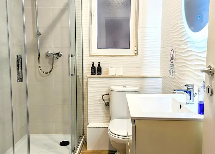 Stylish & Quiet 2bed 2bath Between Valletta & Sliema * Msida